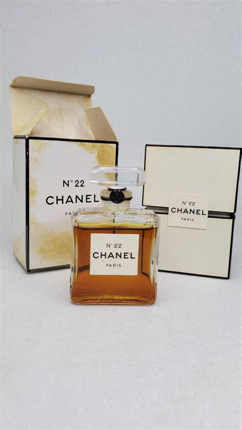 vintage chanel no 22 perfume